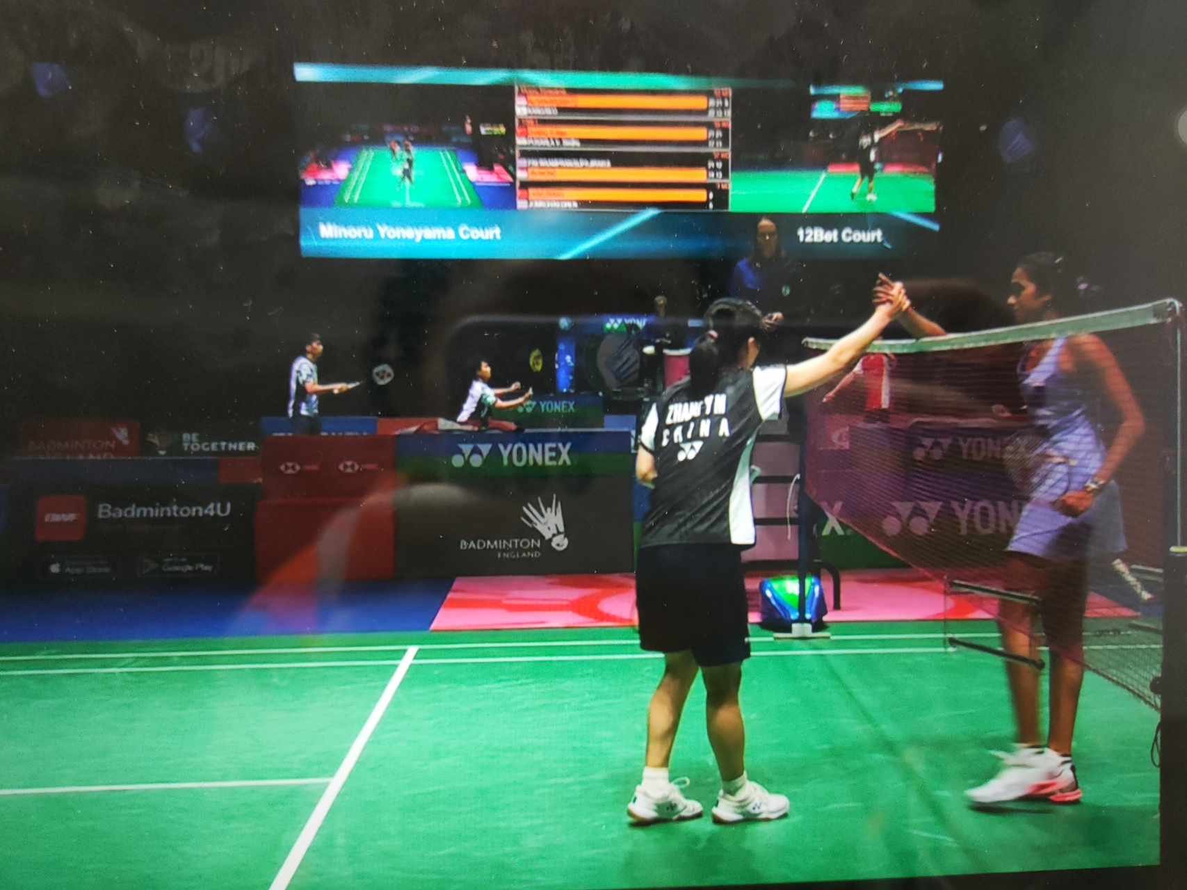 中国羽毛球队横扫法国羽毛球队，辛杜一己之力扛起全队