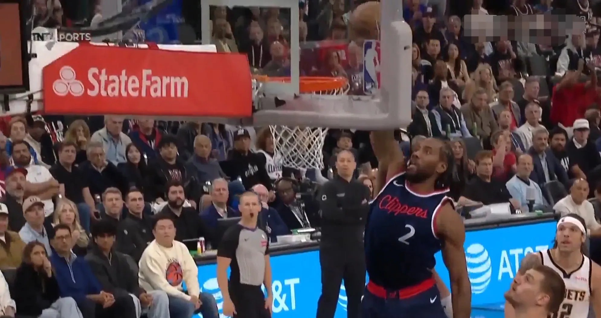 掘金完胜江苏队,伦纳德高光表现 掘金完胜江苏队,伦纳德高光表现