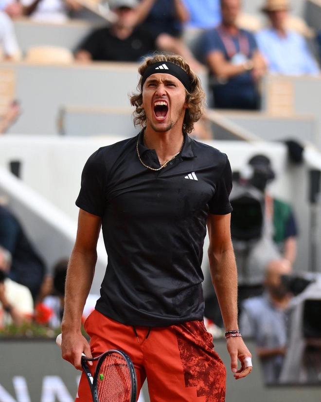 戴维斯杯碾压法网,兹维列夫惊艳四座 戴维斯杯碾压法网,兹维列夫惊艳四座